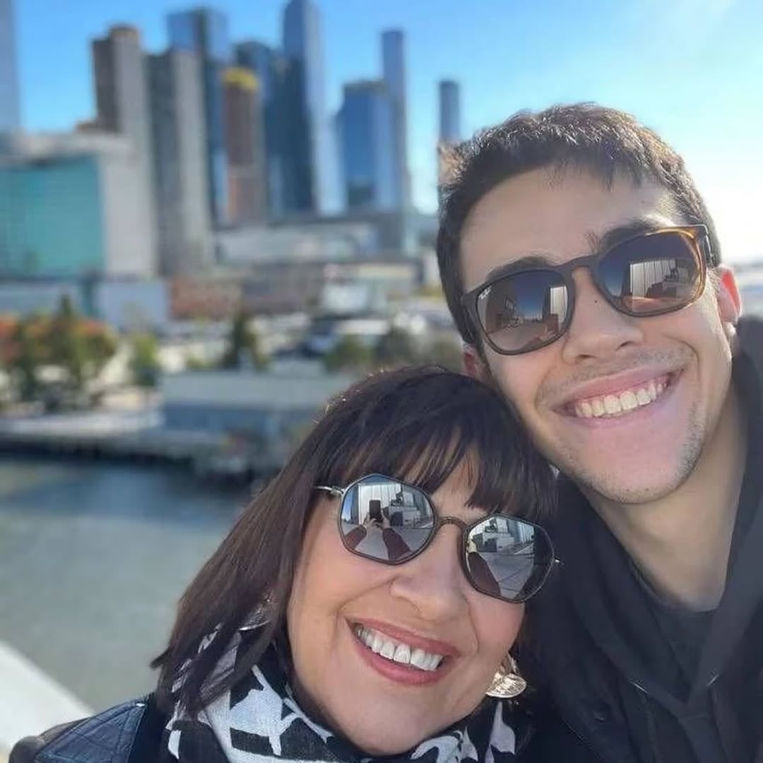 La Negra y Vicente juntos y de viaje