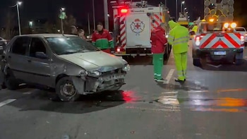 Dos personas quedaron inconscientes y con múltiples heridas tras un choque en la autopista 9 de Julio Sur