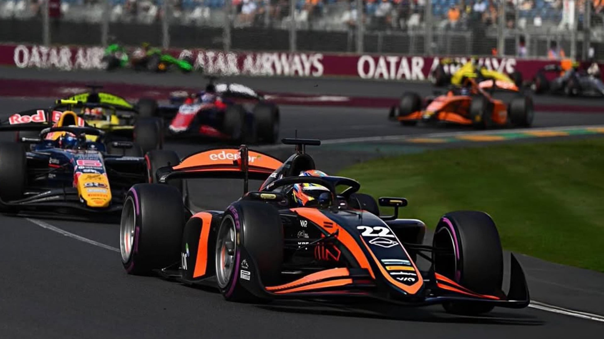 Nico Varrone lideró en la carrera principal de Australia, pero la estrategia lo perjudicó y no pudo terminar en la zona de puntos