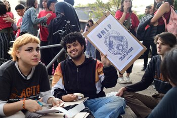 Estudiantes de la UNLP (Foto: