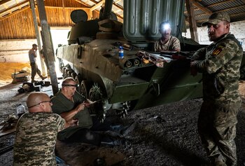 Soldados de la 128ª Brigada