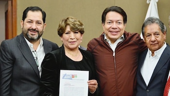 Delfina Gómez se registró como