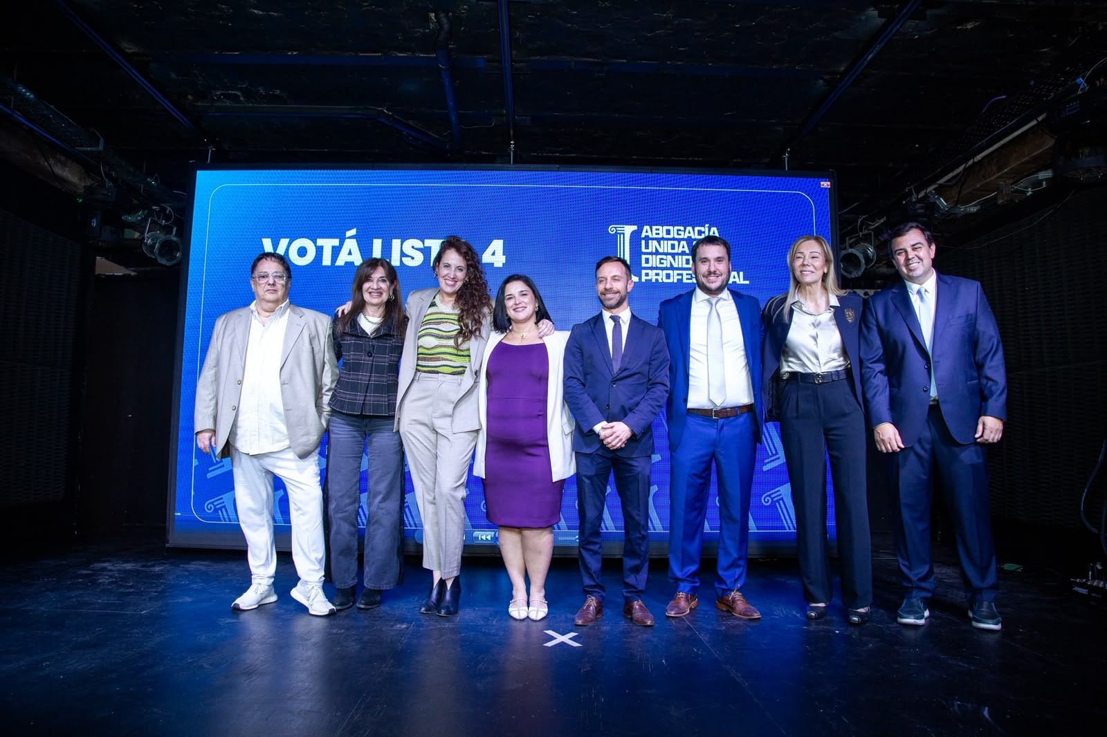 Itatí Demarchi Arballo, junto a sus compañeros de la lista Abogacía Unida y Dignidad Profesional