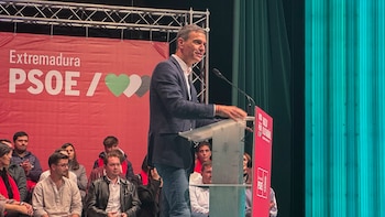 Pedro Sánchez carga contra el