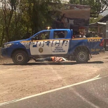 Familiares de Cruz Monroy confrontaron a los agentes de la PNC en la escena y el mando superior ordenó evacuar al comandante de la unidad ZAC-091.
