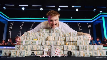 La fortuna que se llevó un jugador de póker de 22 años tras ganar uno de los torneos más importantes