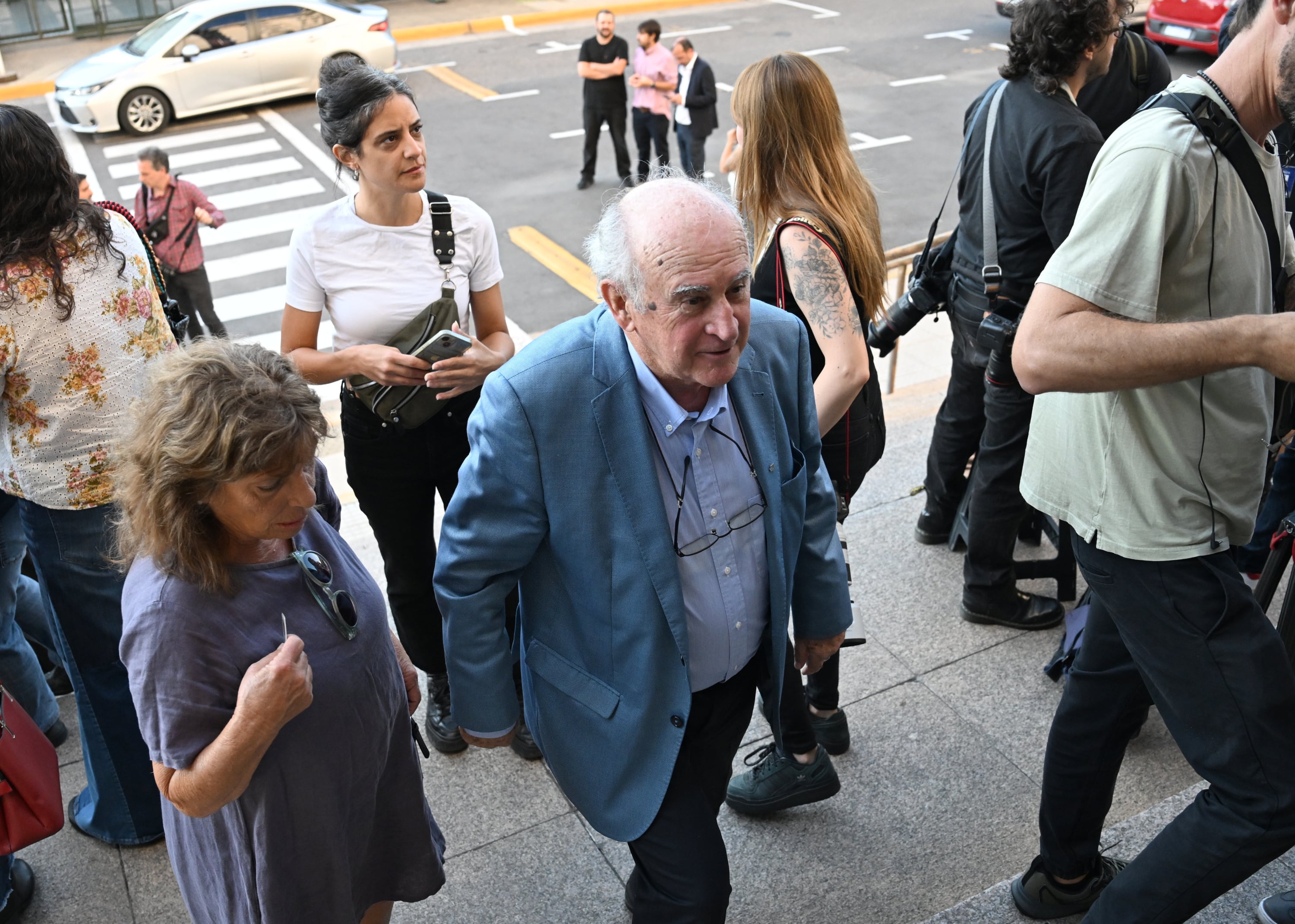 Oscar Parrilli llegando a Comodoro Py (Maximiliano Luna)