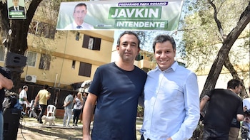 Javkin junto al neurocirujano Facundo