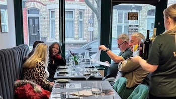 Abre un restaurante y a los tres meses el dueño estalla porque la gente reserva, no va y no avisa: “Solo hoy 31 personas”
