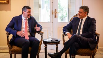 Jorge Macri junto a Santiago Peña,