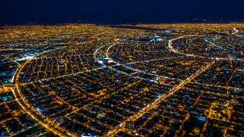 Foto nocturna aérea de Santa