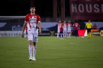 Las Águilas buscan ficha a