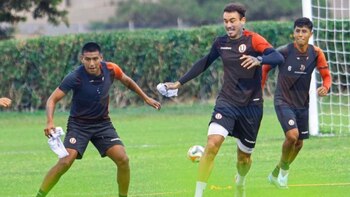 Gustavo Dulanto está entrenando como invitado en Campo Mar. - Crédito: El Diez