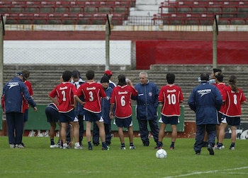 José Pato Pastoriza les hablaba