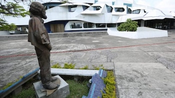 Guatemala: El Ministerio de Cultura y Deportes conmemora el legado de Efraín Recinos en su 98 aniversario