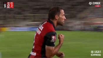 Gol de Cristian Bordacahar tras rebote de Diego Romero para marcar el 2-0 de Melgar vs Universitario por Liga 1 2026