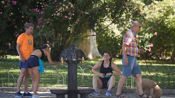 Las temperaturas aumentarán este fin de semana en España, con más de 35ºC en el sur y lluvias en puntos del norte