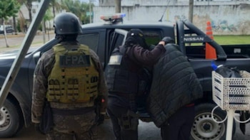Detuvieron a dos personas tras una serie de allanamientos por drogas en Córdoba