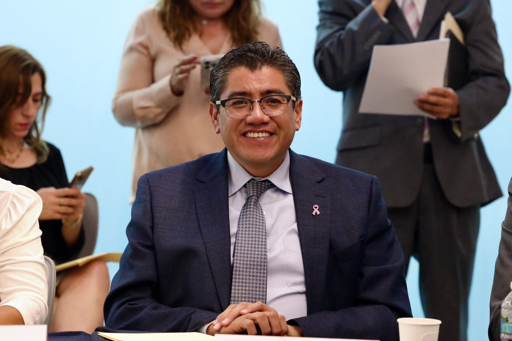 Ricardo Monreal durante la reunión extraordinaria de las Comisiones Unidas de Justicia; Hacienda; Crédito Público; y Estudios Legislativos, el 1 de octubre. (Crédito: X | @Saul_MonrealA)