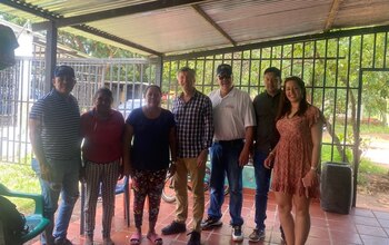 Parte del equipo de Auxico