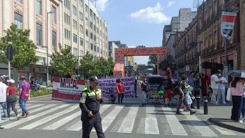 EN VIVO | Bloqueos, accidentes y manifestaciones hoy martes 14 de julio: integrantes de una comunidad indígena bloquean 20 de Noviembre, aquí la alternativa