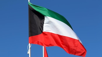 El Gobierno de Kuwait denuncia un ataque contra edificios gubernamentales de un dron iraní