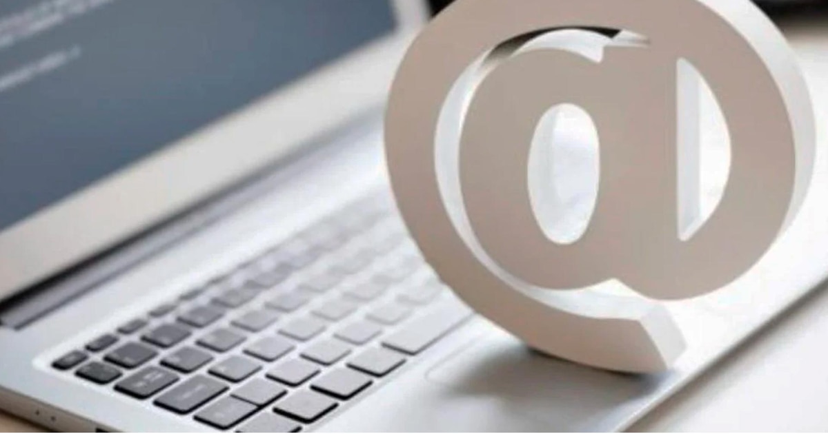 ¿Cómo se escribe arroba (@) en laptop o ¿Cómo se escribe arroba (@) en laptop o