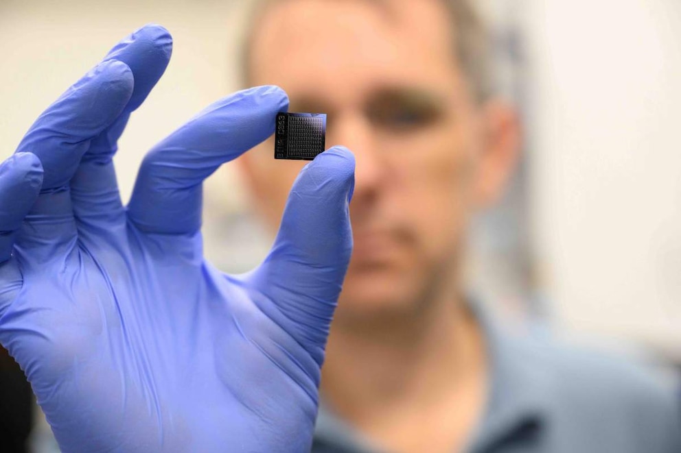 Crean un biochip programable que puede transformar la manera en que la ciencia responda a futuras pandemias Crean un biochip programable que puede transformar la manera en que la ciencia responda a futuras pandemias