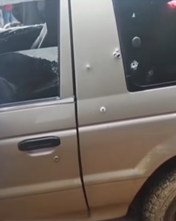 El vehículo quedó con varios