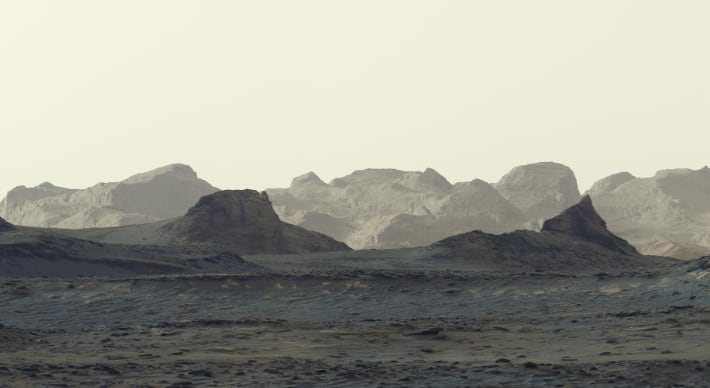 La NASA difundió una panorámica del amanecer marciano obtenida por el rover Curiosity en las laderas del monte Sharp. (NASA)