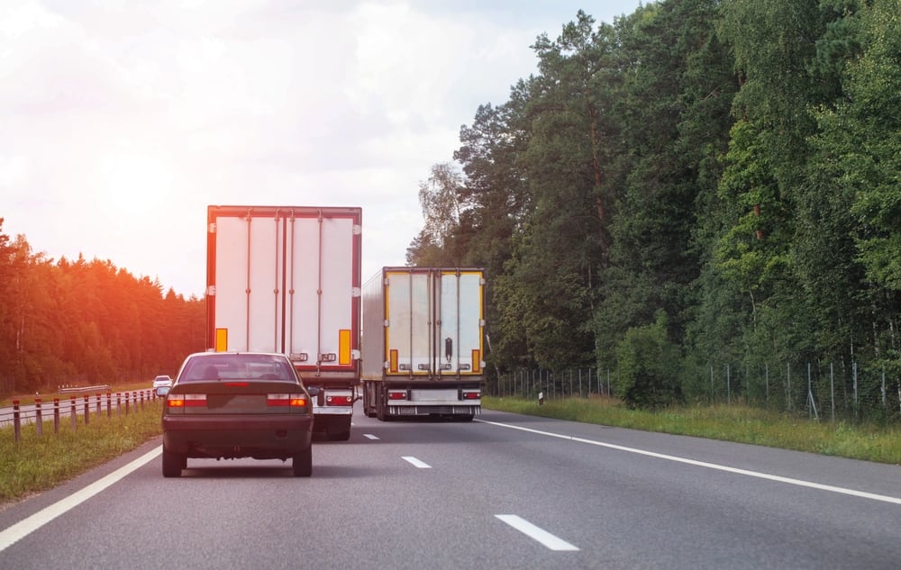La Justicia bonaerense condenó a un chofer de camión y a la empresa a pagar una indemnización de 14.900.000 pesos por un ataque con arma blanca en la autopista Zárate Brazo Largo. (Foto de archivo: Shutterstock)