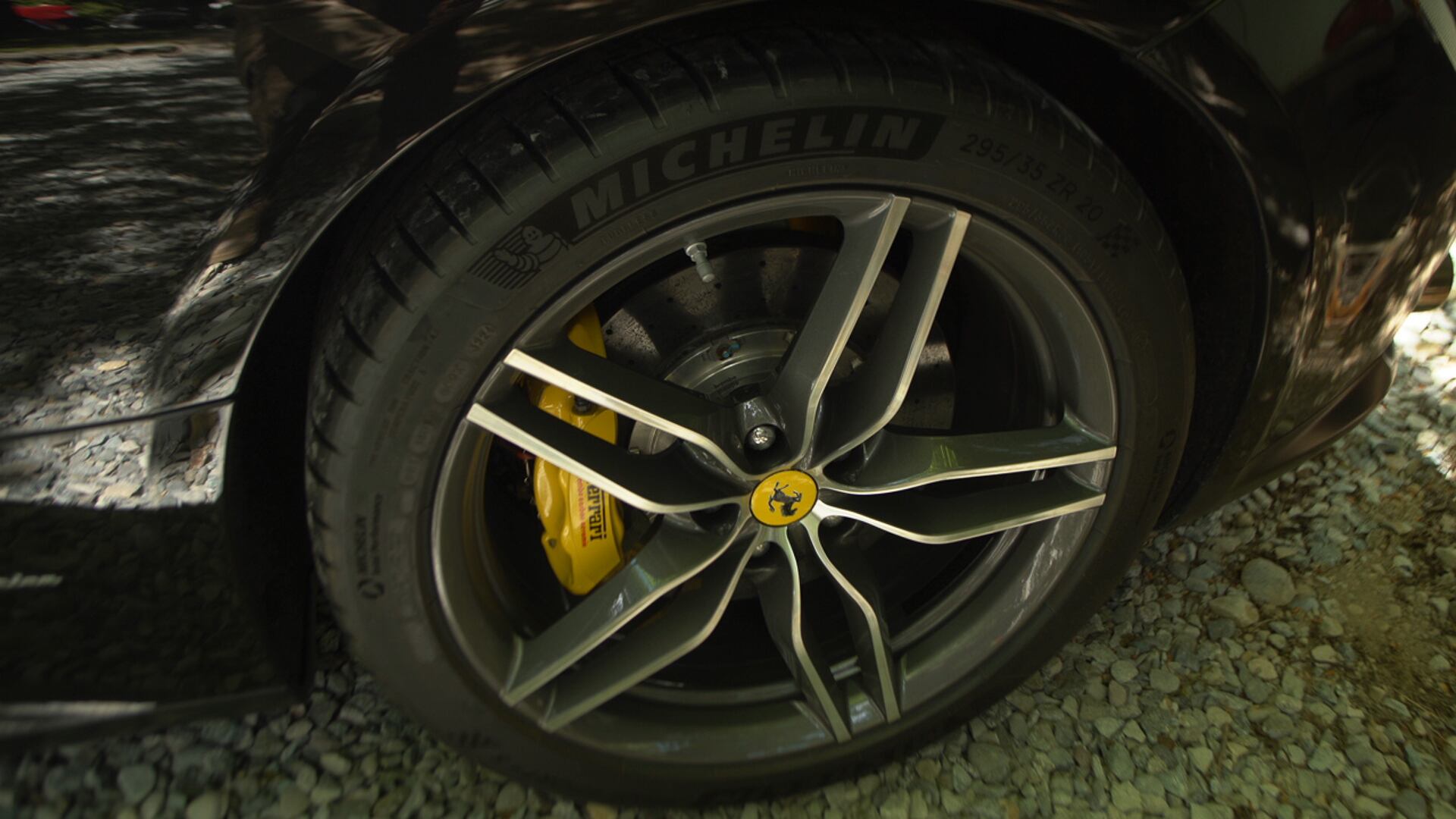 Esta se realiza sin costo para el Estado