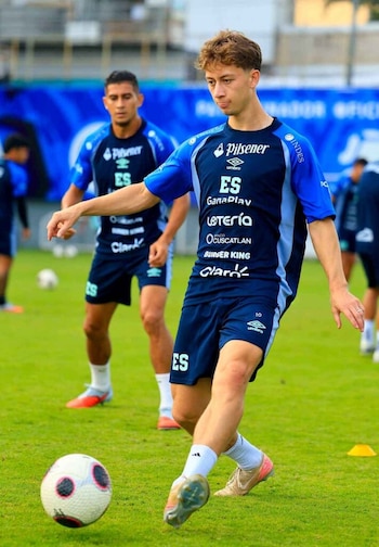 El Salvador, Liga de Naciones de Concacaf, Jamaica, Bolillo Gómez