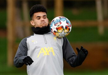 Soccer Football - Champions League - Liverpool Training - AXA Training Centre, Liverpool, Britain - February 15, 2022 Liverpool's Luis Diaz during training Action Images via Reuters/Jason Cairnduff