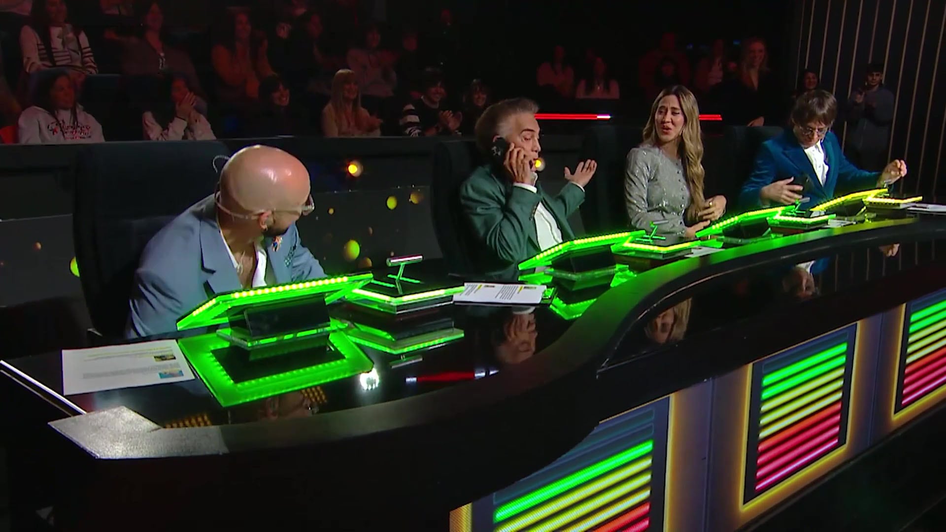 Jimena Barón, Abel Pintos y El Puma Rodríguez activaron el voto verde, mientras Joaquín Levinton eligió el amarillo para los participantes