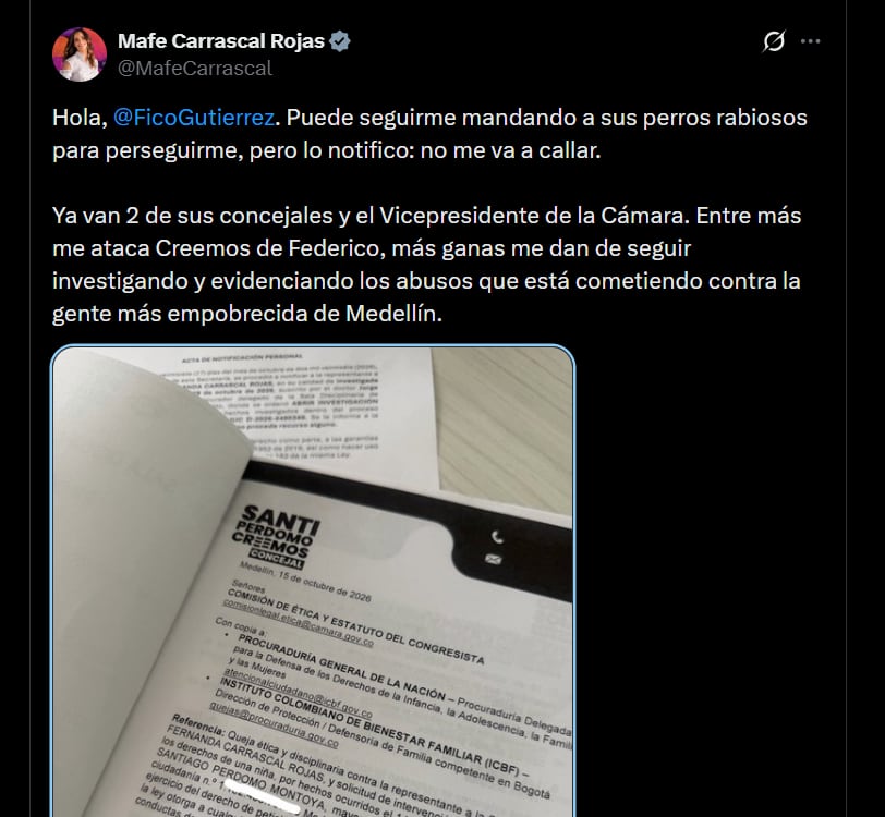 María Fernanda Carrascal atribuyó los ataques al alcalde Federico Gutiérrez y anunció que continuará con las investigaciones sobre presuntos abusos en Medellín - crédito X