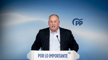 El PP ve a Montero y su entorno "podridos de corrupción" y cree que tendrá respuesta en Andalucía: "Son basura política"