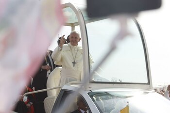 LIMA- PERÚ- 21 ENERO. Miles de fieles participan en la base Las Palmas en misa realizada por el Papa Francisco. Foto: ANDINA/Eddy Ramos.