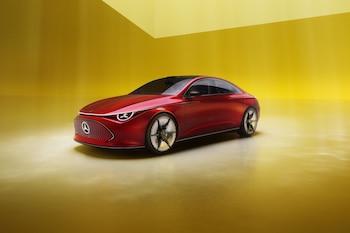 Mercedes-Benz busca superar a Tesla