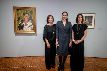 Funcionarias de cultura inauguran la