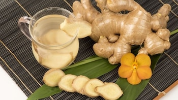 Agua con jengibre Portada