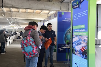 El Festival del Empleo de AmCham Guatemala cobra relevancia en un mercado laboral con 2.2% de desempleo abierto y alta informalidad en Guatemala.