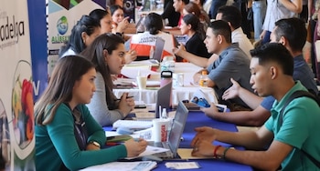 La Cámara Nacional de Turismo cuestionó las condiciones establecidas para contratar trabajadores mediante jornadas parciales. (FOTO: La Prensa)