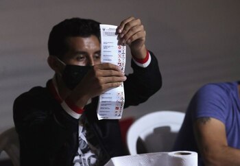 Un vocal de mesa recuenta