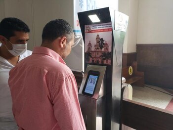 En la parroquia de Espianal,