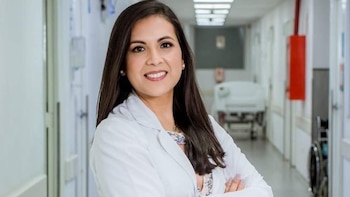 Colegio Médico del Perú condena crimen de la pediatra Minosska Pinto frente a su vivienda en Piura
