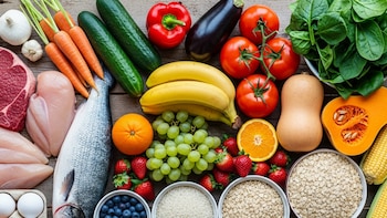 Cinco alimentos de primavera que facilitan la digestión por ser ricos en fibra y antioxidantes, según nutricionistas