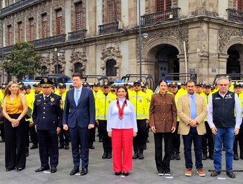 Clara Brugada quiere garantizar y cuidar la zona de la CDMX con los policías de la UPC
