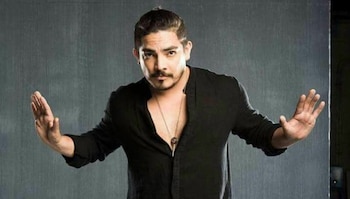 El reconocido actor peruano dejó