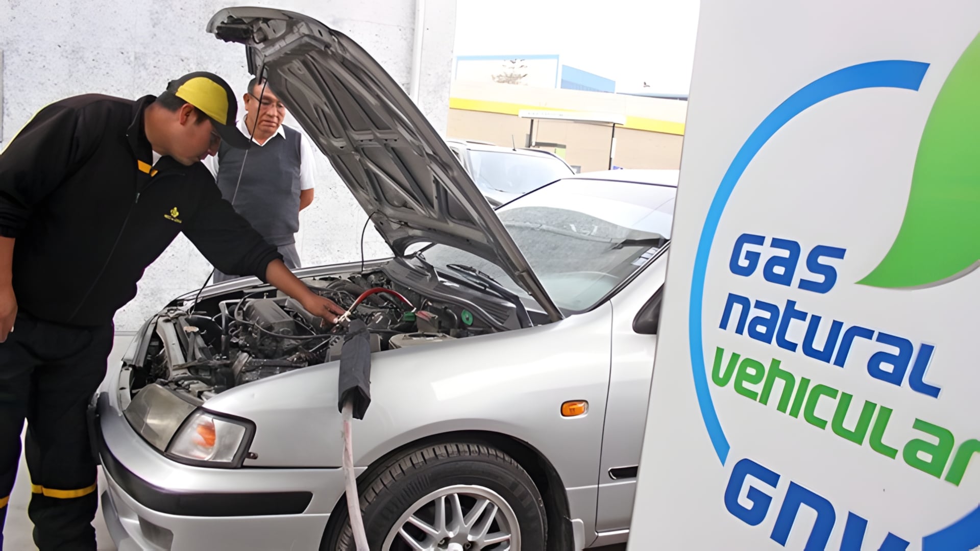 Ni subsidios, ni reducir el ISC resolverá el desabastecimiento de combustible. Foto: Gobierno del Perú